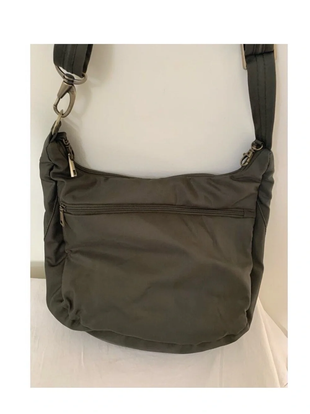 Travelon beautiful crossbody crossbody NWOT